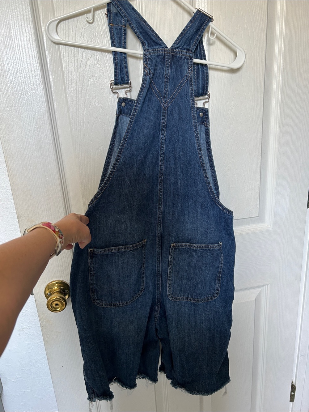 GAP Denim Short Overalls women’s size medium lots of pockets raw edges - Picture 6 of 12